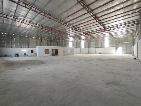 Manama, Warehouses, BHD 600,  650 Sq. Meter,  Buri:- Warehouse/Store On Rent Without Address...