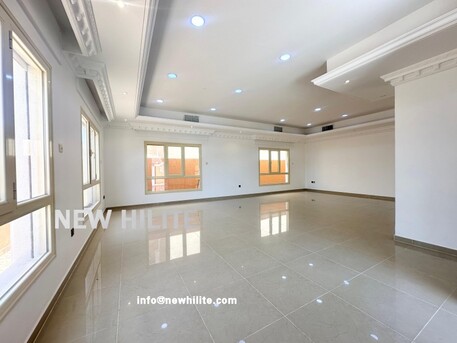 Kuwait City, Villas, KWD 1700,  Renovated Spacious Villa For Rent In Egaila