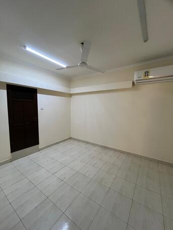 Manama, Apartments, Flats, Houses & Villas, BHD 150/month,  Studio,  1 Bedroom Flat In Salmainya With EWA And AC