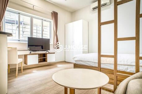 Ho Chi Minh City, Apartments/Houses, VND 11900000/month,  Furnished,  Studio,  25 Sq. Meter,  Cozy Studio With Large Window Apartment For Rent In District 1