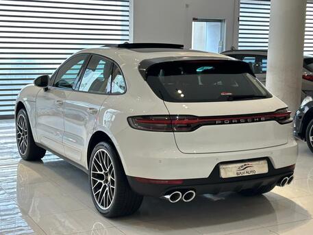 East Riffa, Vehicles, Cars & Trucks , BHD 13800,  Porsche Macan,  2021,  Automatic,  170000 KM,   MODEL  FOR SALE