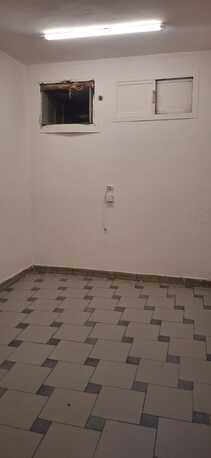 Riyadh, Apartments/Houses, SAR 1000/month,  4 BR,  Furnished, 4 BR, Bachelor Room In A 4BHK FLAT.