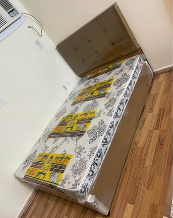 Jeddah, Furniture, SAR 5,  Medium Size Bed 🛏️ With Mattress Available In Low Price