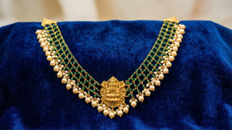 Kurnool, Wholesale Products, Lightweight Gold Jewellery Manufacturer For Retailers And Wholesalers