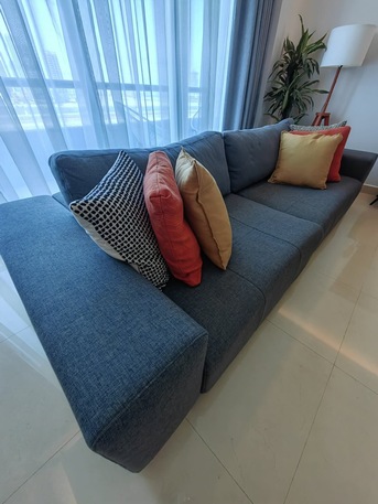 Manama, Furniture, BHD 60,  Dining Table & 6 Chairs & Full Set Couch