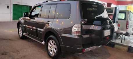 Riyadh, Vehicles, Cars & Trucks , SAR 47000,  Mitsubishi Pajero,  2017,  Automatic,  140000 KM,    Model Immaculate Condition Family Used Non Accidental