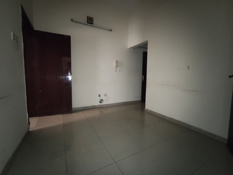 Salmaniya, Apartments/Houses, BHD 150/year,  2 BR,  Salmaniya:- Groundfloor 2Bhk Unfurnished Flat On Rent..