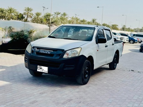 Manama, Vehicles, Cars & Trucks , BHD 2500,  Isuzu D-MAX,  2015,  184000 KM,  Diesel - 2 Cab - Pickup