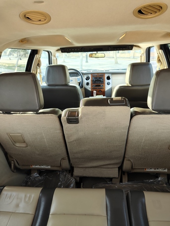 Riyadh, Vehicles, Cars & Trucks , SAR 25000,  Ford Expedition Eddie Bauer Full Option,  2007,  Automatic,  290000 KM,  Ford Expedition Full Option First Owner American Specs Brand New Car