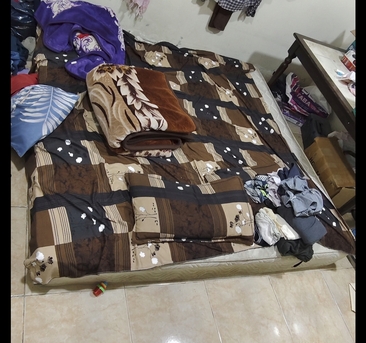 Jubail, Household Items, SAR 100,  Mattress & Table For Sale