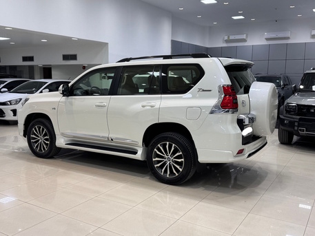 Manama, Vehicles, Cars & Trucks , BHD 18300,  Toyota Prado TX-L,  2022,  Automatic,  18700 KM,    (White)