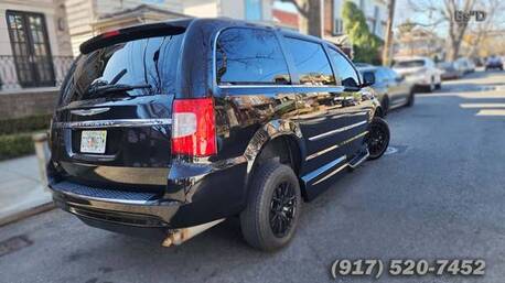 Boston, Vehicles, Cars & Trucks , USD 23900,  Chrysler Town & Country,  2016,  Automatic,  40233 KM,  FOR SALE! Chrysler T&C Touring Wheelchair Accessible Mobility VMI
