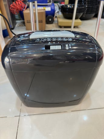 Riyadh, Electronics, SAR 200,  Papper Shredder