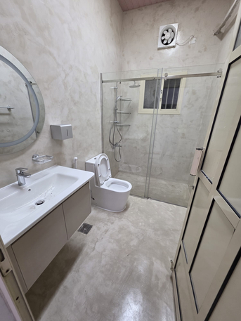 Manama, Interior Design, Microcement Floor & Wall Finishes Work Across Bahrain