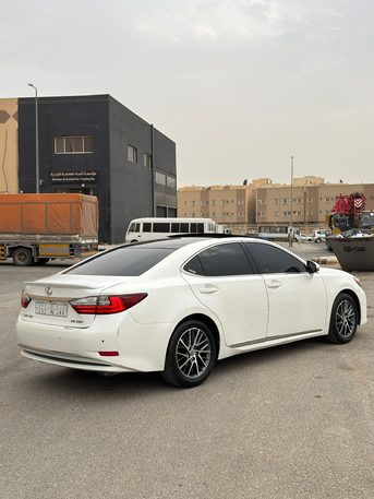 Al Khalidiyah, Vehicles, Cars & Trucks , SAR 45000,  Lexus ES 350,  2013,  Automatic,  695000 KM,    Full Options