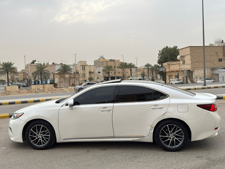 Al Khalidiyah, Vehicles, Cars & Trucks , SAR 45000,  Lexus ES 350,  2013,  Automatic,  695000 KM,    Full Options