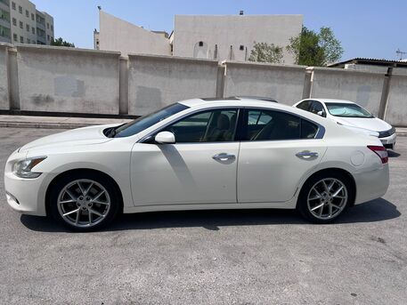 Gudaibiya, Vehicles, Cars & Trucks , BHD 1550,  Nissan Maxima,  2011,  Automatic,  151000 KM,    Model Urgent Sale