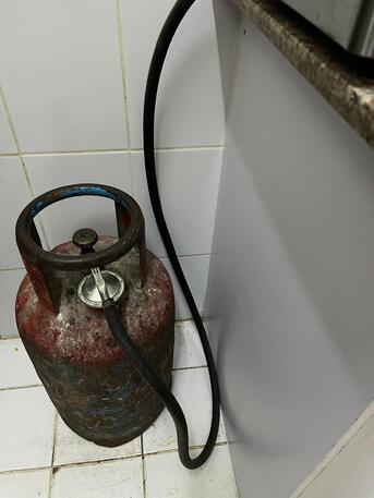 Manama, Household Items, BHD 22,  Al Jazeera Gas10 Kg Gas Cylinder, Two-Burner Stove, Regulator, And 1.5 M Hose. @ BD 22