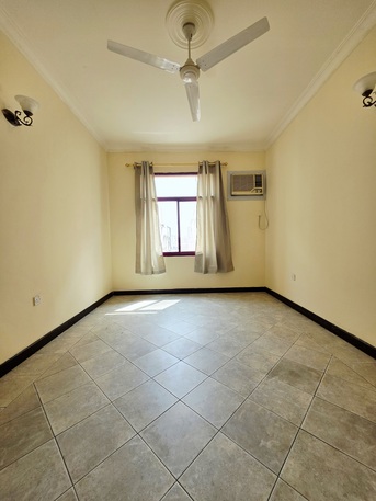 Hoora, Apartments/Houses, BHD 200/month,  2 BR,  Neet & Clean Semi Furnished 2 BHK Flat With Ewa @200/BD Hoora