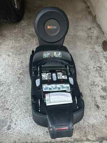 South of France, Baby & Kid Stuff, EUR 100,  Besafe Car Seats With ISOFIX Bases