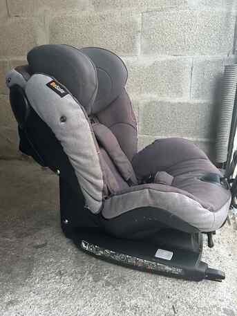 South of France, Baby & Kid Stuff, EUR 100,  Besafe Car Seats With ISOFIX Bases