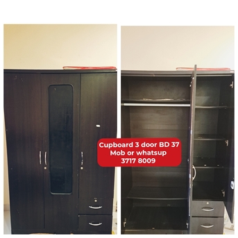 Manama, Furniture, BHD 37,  🌍🌐Cupboard 3 Door In Good Condition For Sale With Delivery