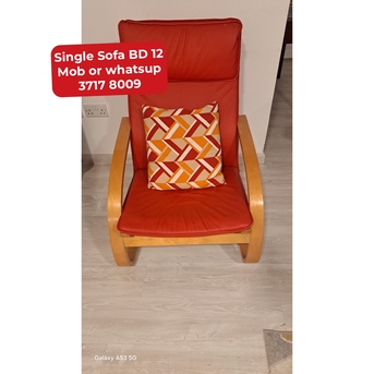 Manama, Furniture, BHD 12,  🌍🌎Single Sofa  In Good Condition For Sale With Delivery