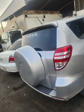 Riyadh, Vehicles, Cars & Trucks , Toyota RAV4 2011,  2011,  Automatic,  ,