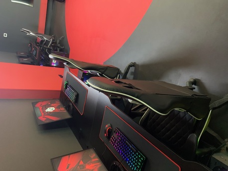 Sharjah, Artists, Gaming Cafe In Sharjah