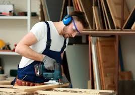 Dubai, Real Estate, Carpenter On One Call