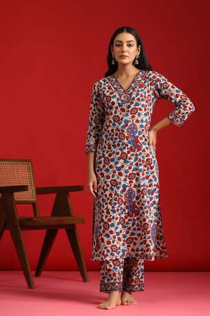 Jaipur, Clothing & Accessories, INR 1400,  Shop Daily Wear Cotton Straight Kurta With Trousers