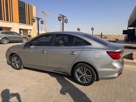 Riyadh, Vehicles, Cars & Trucks , SAR 1042,  MG 5,  2023,  Automatic,  49000 KM,  Full Option (Luxury) &ndash; Excellent Condition Available For Transfer With No Transfer Fee.