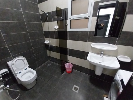 Manama, Apartments/Houses, BHD 370/month,  Furnished,  2 BR,  180 Sq. Meter,  Spacious 2br In Seef Unlimited