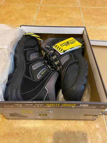Makkah, Clothing & Accessories, SAR 40,  Safety JOGGER Climber S3 Black