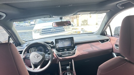 Jeddah, Vehicles, Cars & Trucks , SAR 65000,  Toyota Corolla Cross XLE,  2021,  Automatic,  85000 KM,  Corolla Cross 1.8 Hybrid