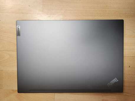 Olaya, Computers, SAR 2199,  Lenovo Think Pad  T14s 2.80 GHz 4 Core I7 11th Gen Ram/16GB SSD/512GB