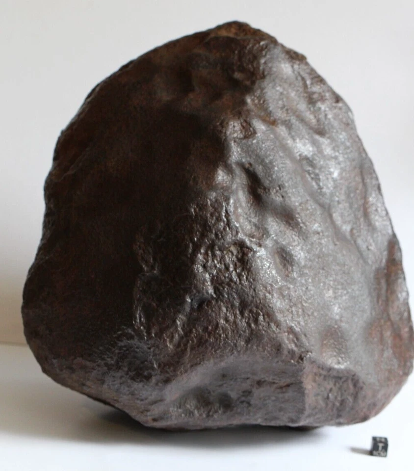 Amman, Materials, JOD 13000,  Rare Martian Meteorite