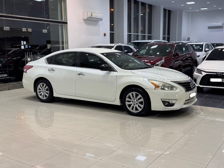 Manama, Vehicles, Cars & Trucks , BHD 1950,  Nissan Altima,  2013,  Automatic,  167200 KM,    (White)