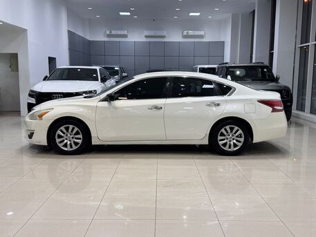 Manama, Vehicles, Cars & Trucks , BHD 1950,  Nissan Altima,  2013,  Automatic,  167200 KM,    (White)