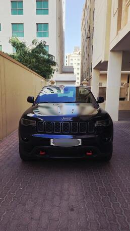 Manama, Vehicles, Cars & Trucks , BHD 7800,  Jeep Grand Cherokee Trail Hawk,  2018,  Automatic,  146000 KM,   For Sale
