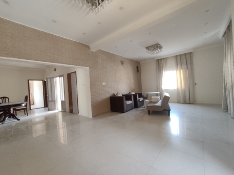 Manama, Villas, BHD 400,  Tashan:- 4Bhk Compound Villa On Rent..