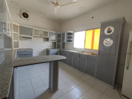 Manama, Villas, BHD 400,  Tashan:- 4Bhk Compound Villa On Rent..