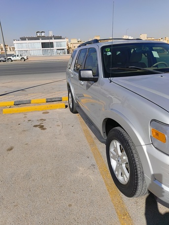 Riyadh, Vehicles, Cars & Trucks , SAR 15500,  Ford Explorer XLT,  2009,  Automatic,  256300 KM,    Family Used Car