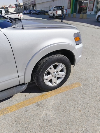 Riyadh, Vehicles, Cars & Trucks , SAR 15500,  Ford Explorer XLT,  2009,  Automatic,  256300 KM,    Family Used Car