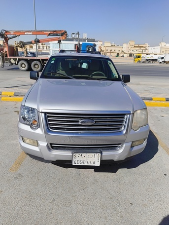 Riyadh, Vehicles, Cars & Trucks , SAR 15500,  Ford Explorer XLT,  2009,  Automatic,  256300 KM,    Family Used Car