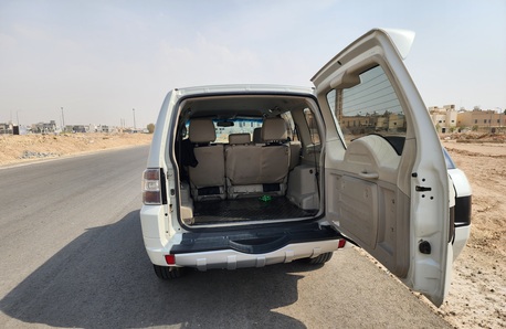 Al Malaz, Vehicles, Cars & Trucks , SAR 43000,  Mitsubishi Pajero 3.8 V6 Engine,  2016,  Automatic,  257 KM,  Mitsubishi Pajero  Model, 3.8 V6 Engine. Good Condition