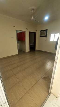 Gudaibiya, Apartments/Houses, BHD 155/month,  1 BR,  1 Bedroom Unfurnished Flat For Rent With Ewa
