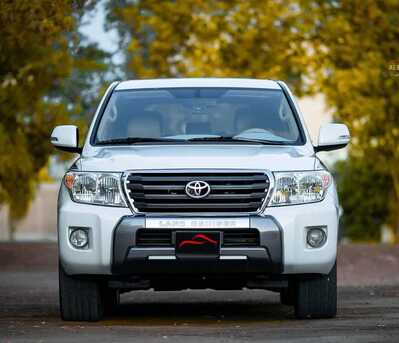 Juffair, Vehicles, Cars & Trucks , BHD 10500,  Toyota Land Cruiser ZX,  2015,  Automatic,  190 KM,   Toyota Land Cruiser GX V6 &ndash; Excellent Condition