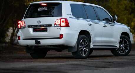Juffair, Vehicles, Cars & Trucks , BHD 10500,  Toyota Land Cruiser ZX,  2015,  Automatic,  190 KM,   Toyota Land Cruiser GX V6 &ndash; Excellent Condition