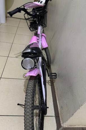 Riyadh, Toys & Games, SAR 150,  Girls Bicycle For Sale.